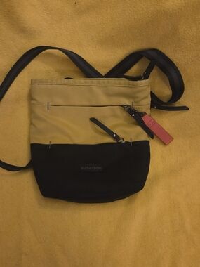 Sherpani Yellow and Black Crossbody Messenger Bag with Red Tag